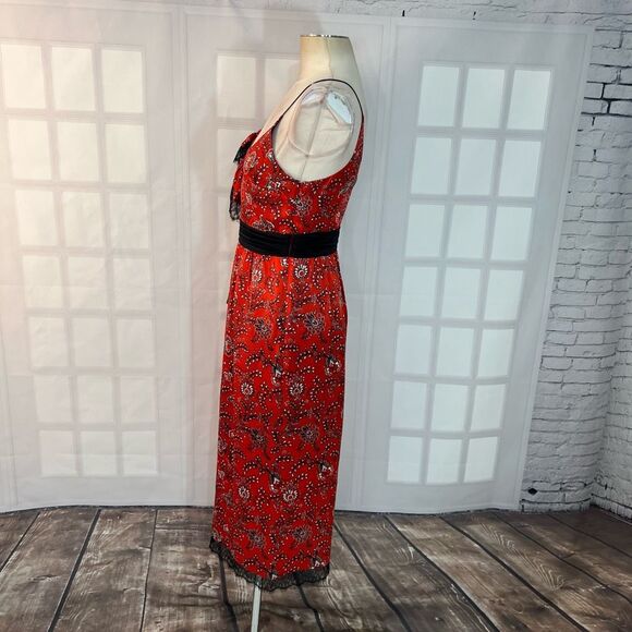 Elegant Red Floral Midi Dress - Picture 11 of 16
